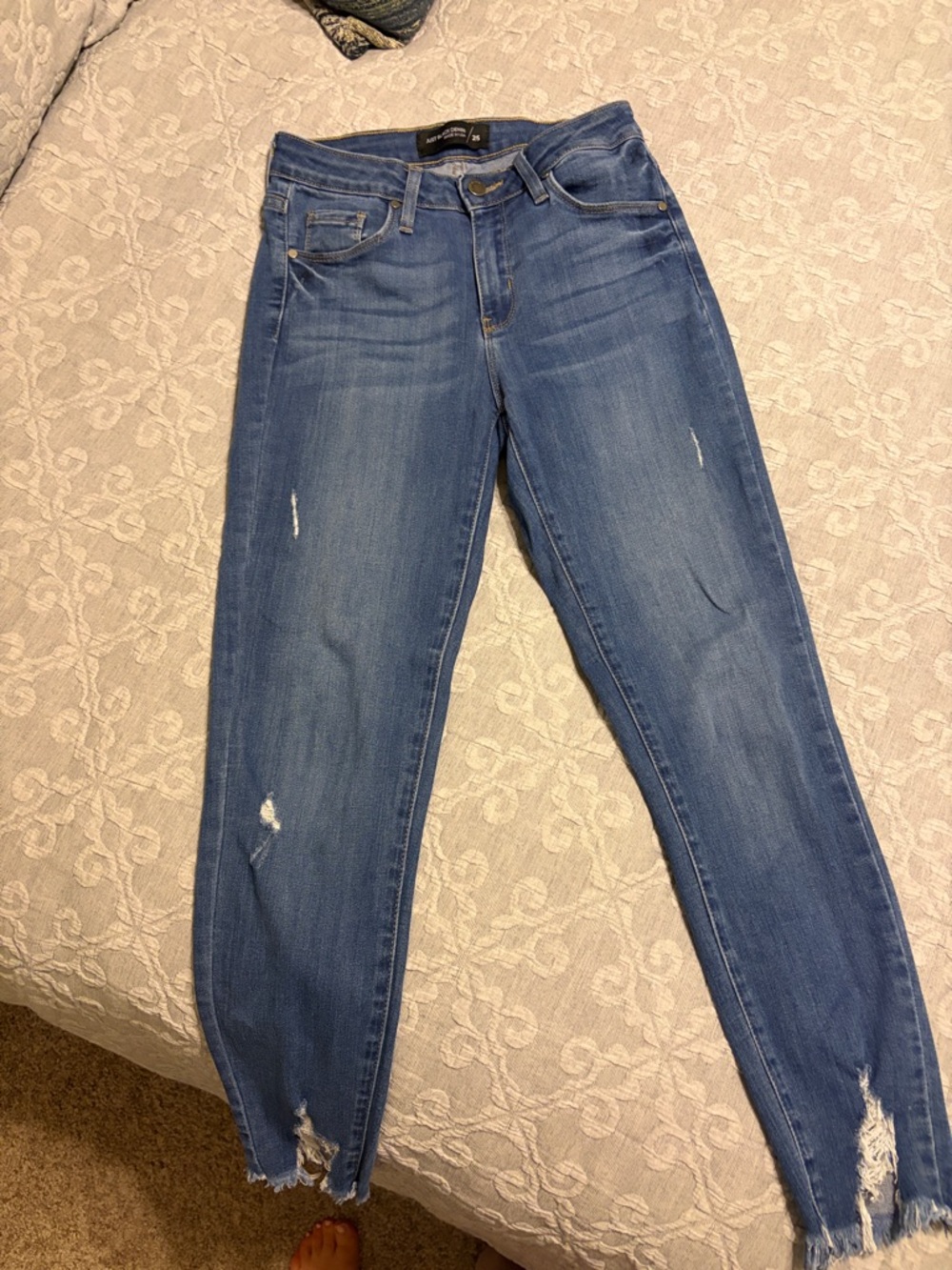 Women’s Blue Distressed Skinny Jeans - Unknown Brand